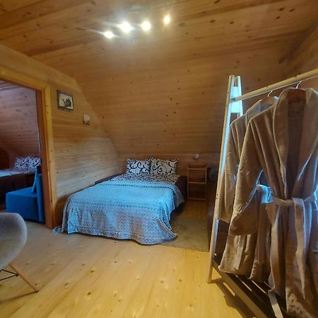 Lindiki Hotel Salaspils Kültér fotó
