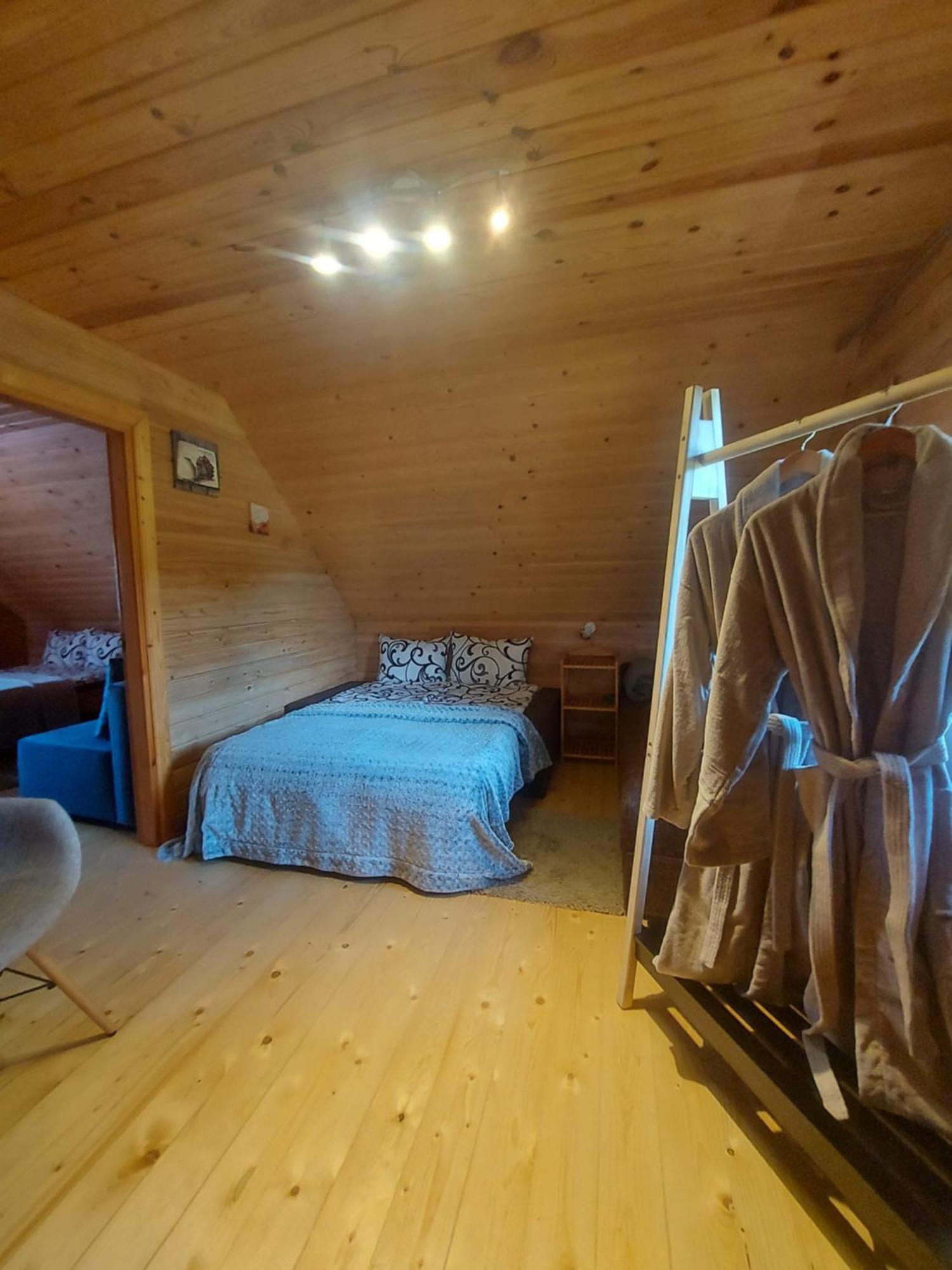 Lindiki Hotel Salaspils Kültér fotó