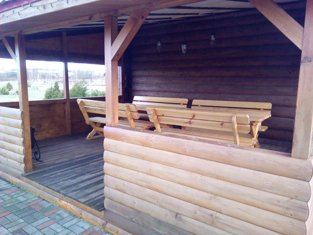 Lindiki Hotel Salaspils Kültér fotó