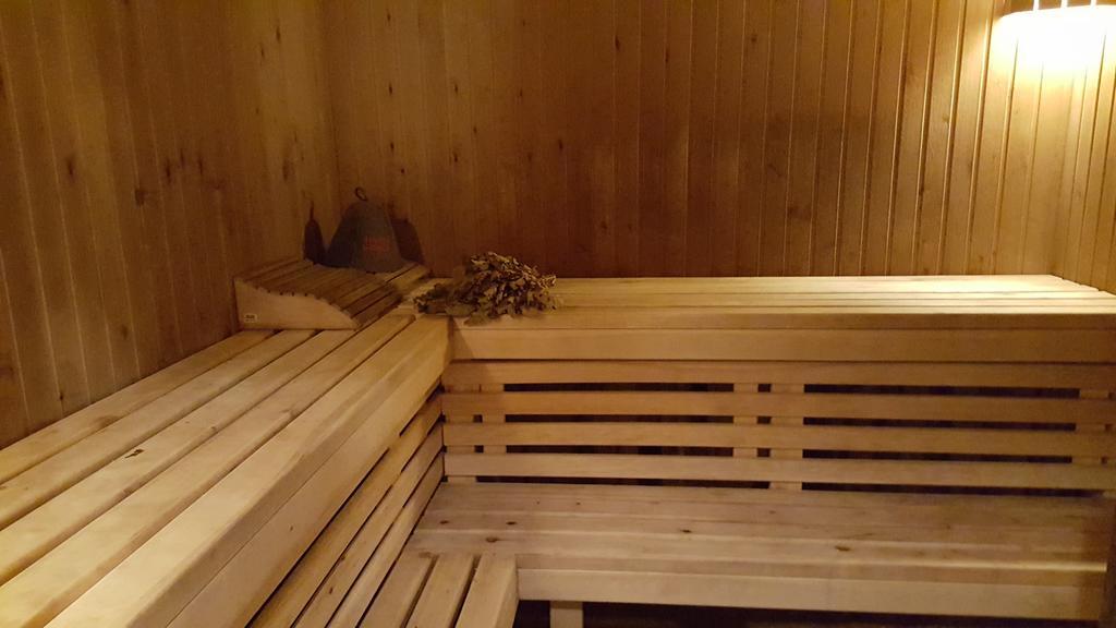 Lindiki Hotel Salaspils Kültér fotó