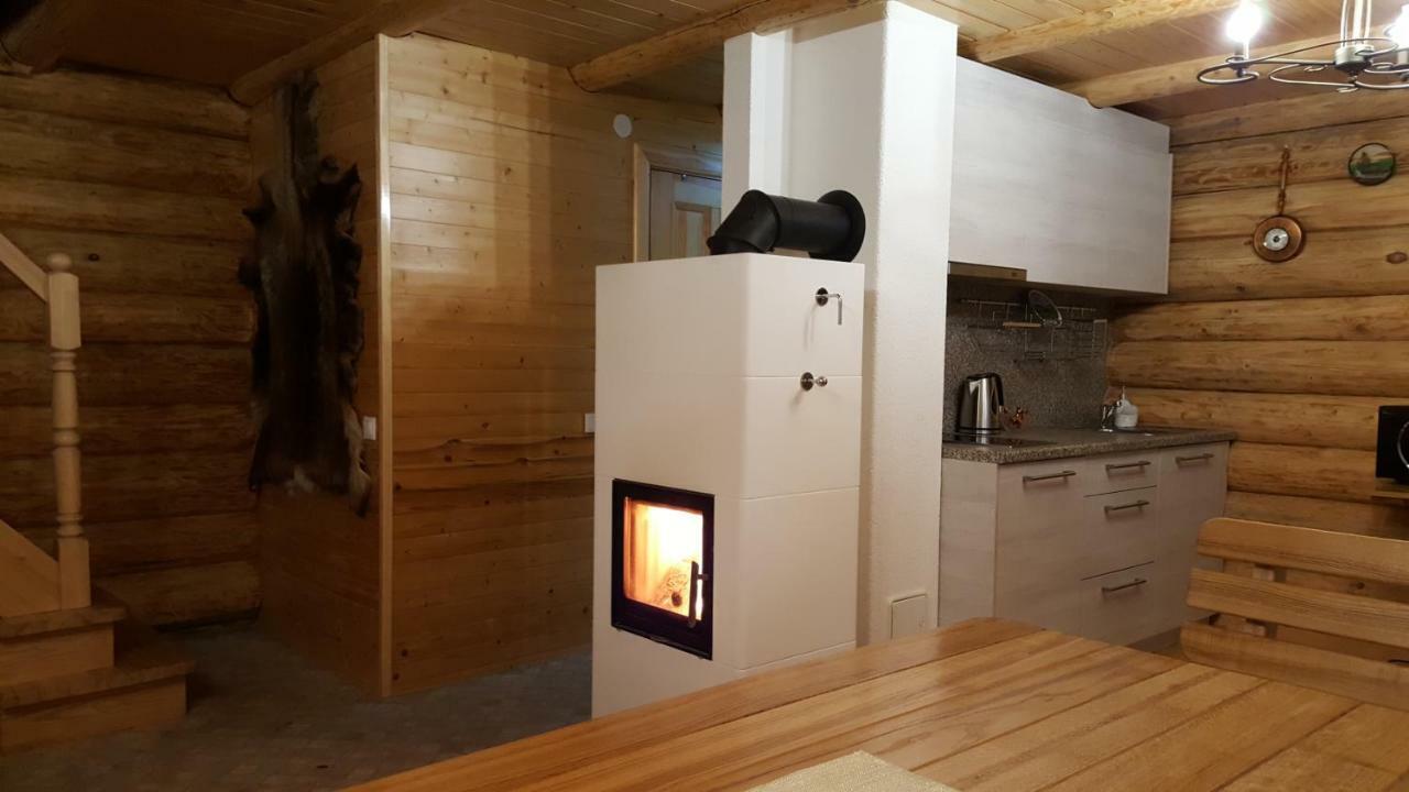 Lindiki Hotel Salaspils Kültér fotó