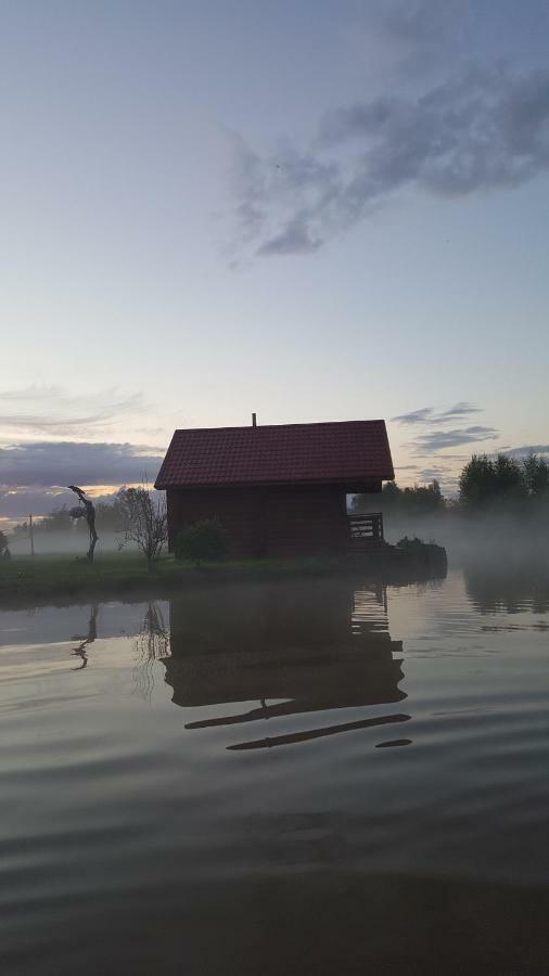 Lindiki Hotel Salaspils Kültér fotó